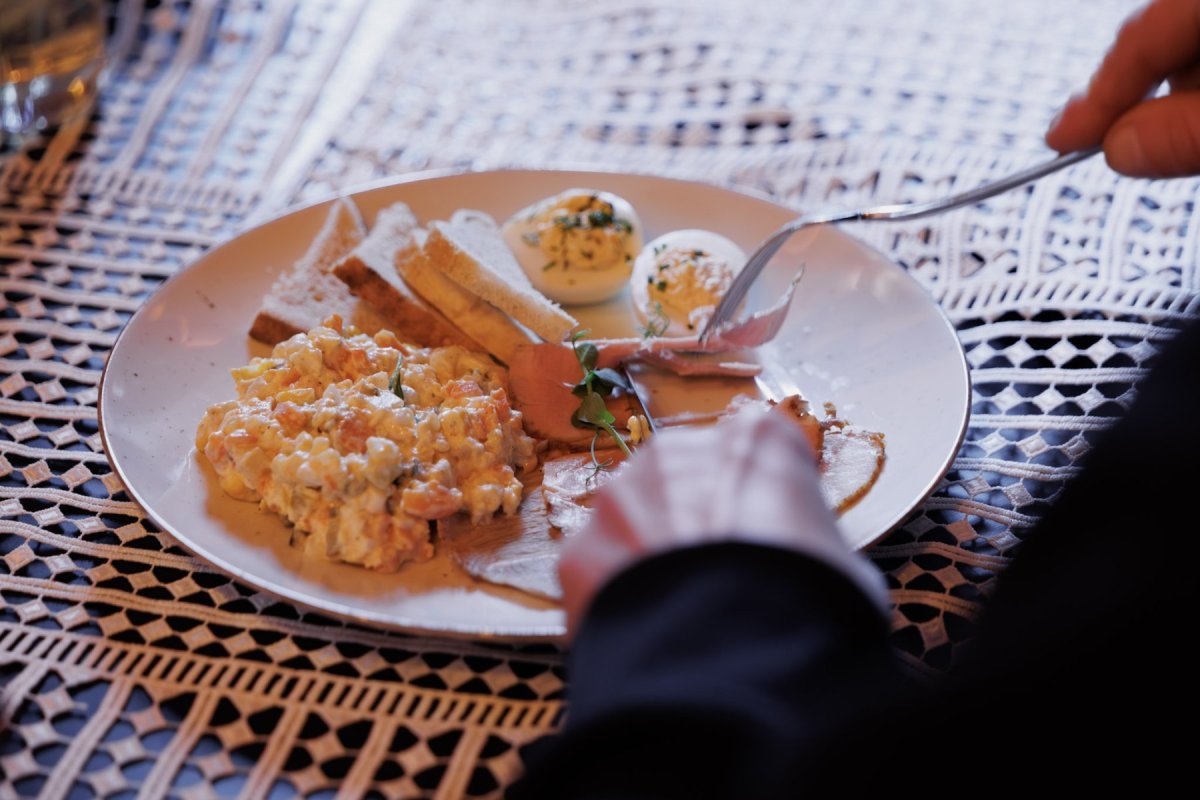 3DB2F85217778A574362D511A1C6F12B.